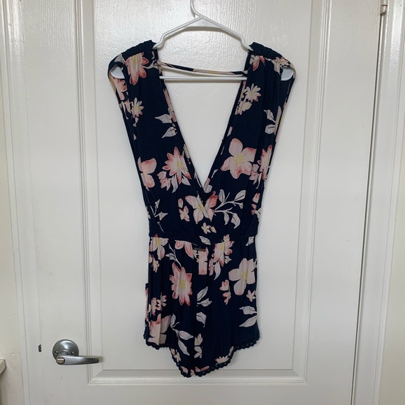 Floral romper - Picture 4 of 6